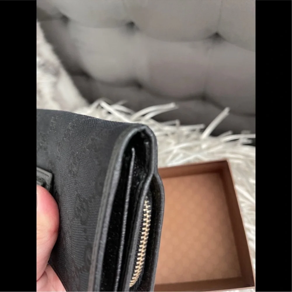 Authentic Gucci Black GG Canvas Wallet with Gold D-Ring - Picture 10 of 15